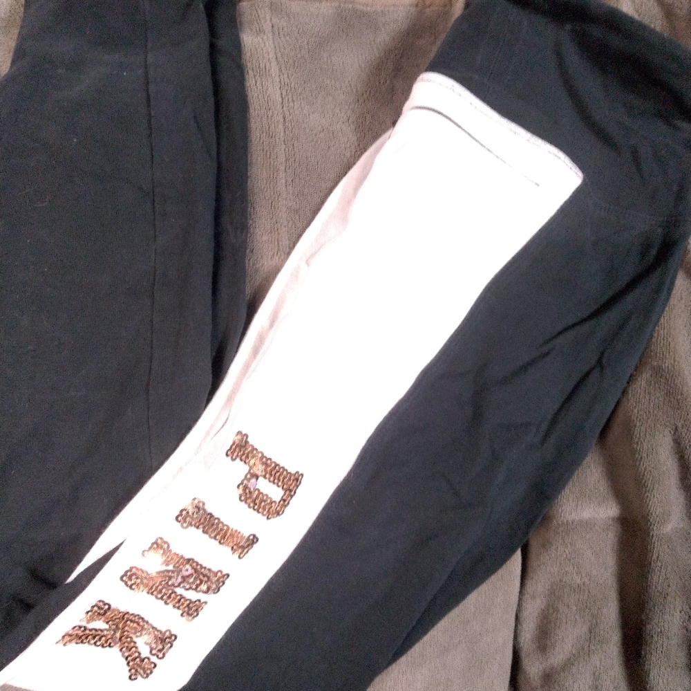 PINK YOGA LEGGINGS SIZE SMALL
